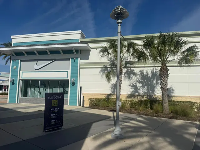 Exterior painting, Tampa Premium Outlets